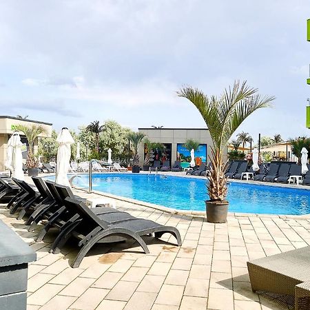 Sophie Apartment Spa N Pool Beach Resort Năvodari Exteriör bild