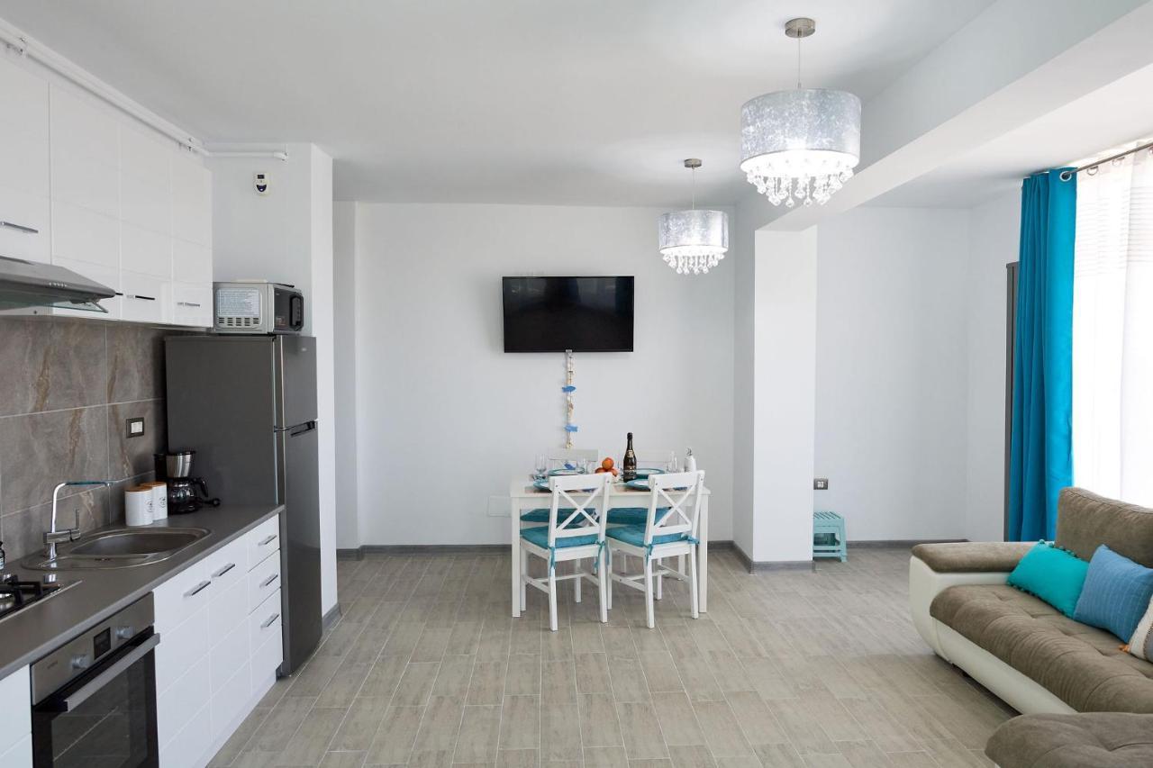 Sophie Apartment Spa N Pool Beach Resort Năvodari Exteriör bild