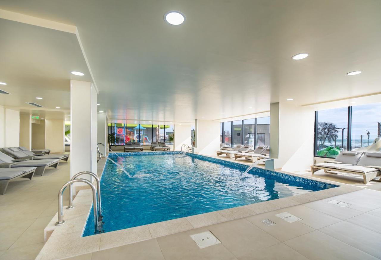 Sophie Apartment Spa N Pool Beach Resort Năvodari Exteriör bild