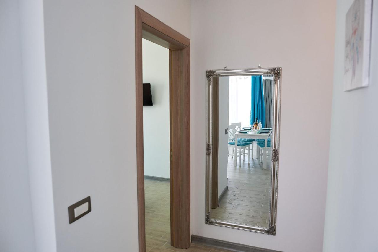 Sophie Apartment Spa N Pool Beach Resort Năvodari Exteriör bild